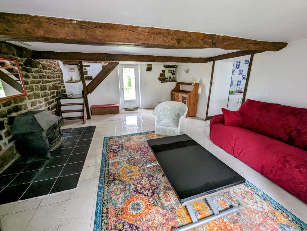 Les Gites De La Cabache Montaigu-les-Bois Kültér fotó